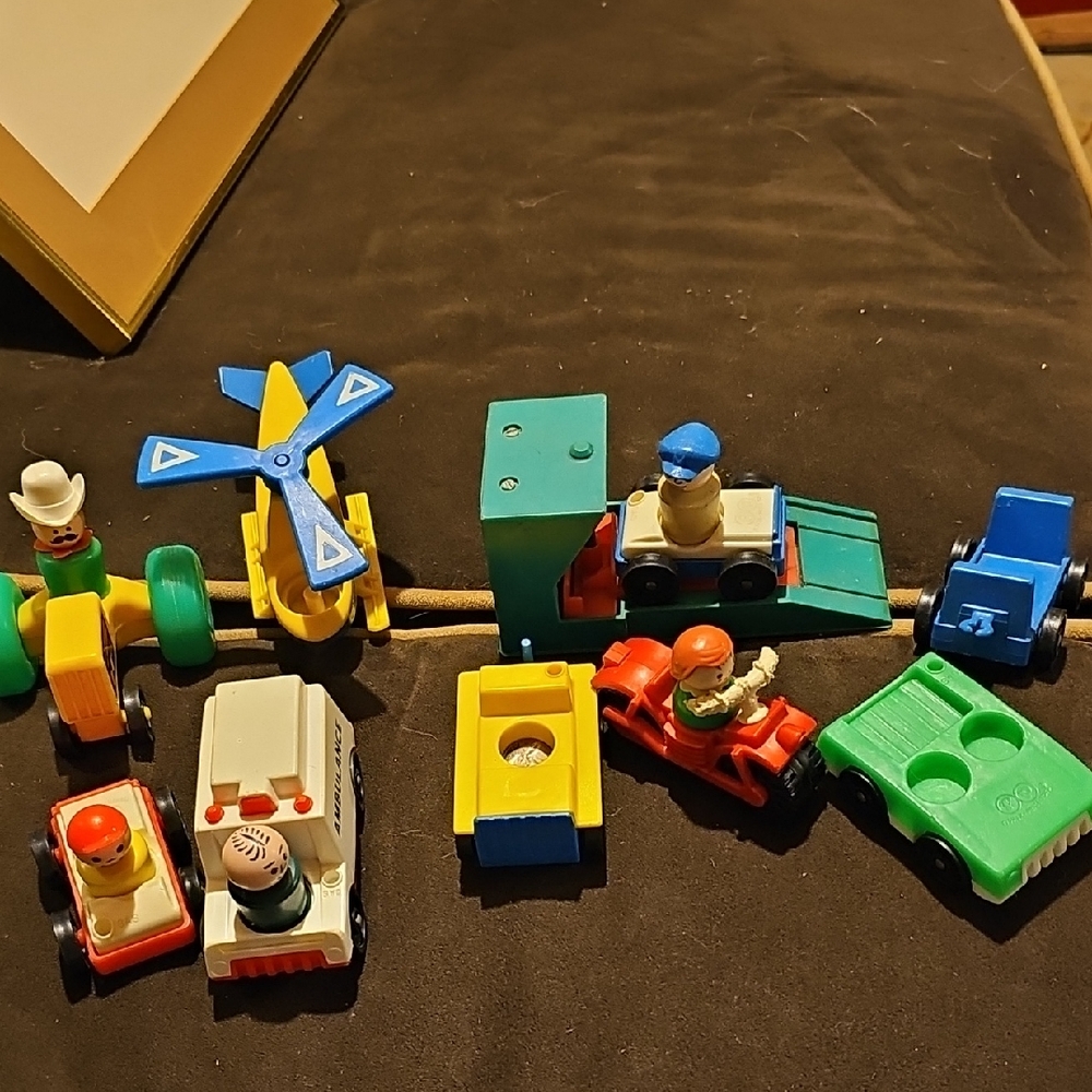 VINTAGE Fisher-Price Colorful Vehicle People Play Set 15 motorcycle Tractor RARE